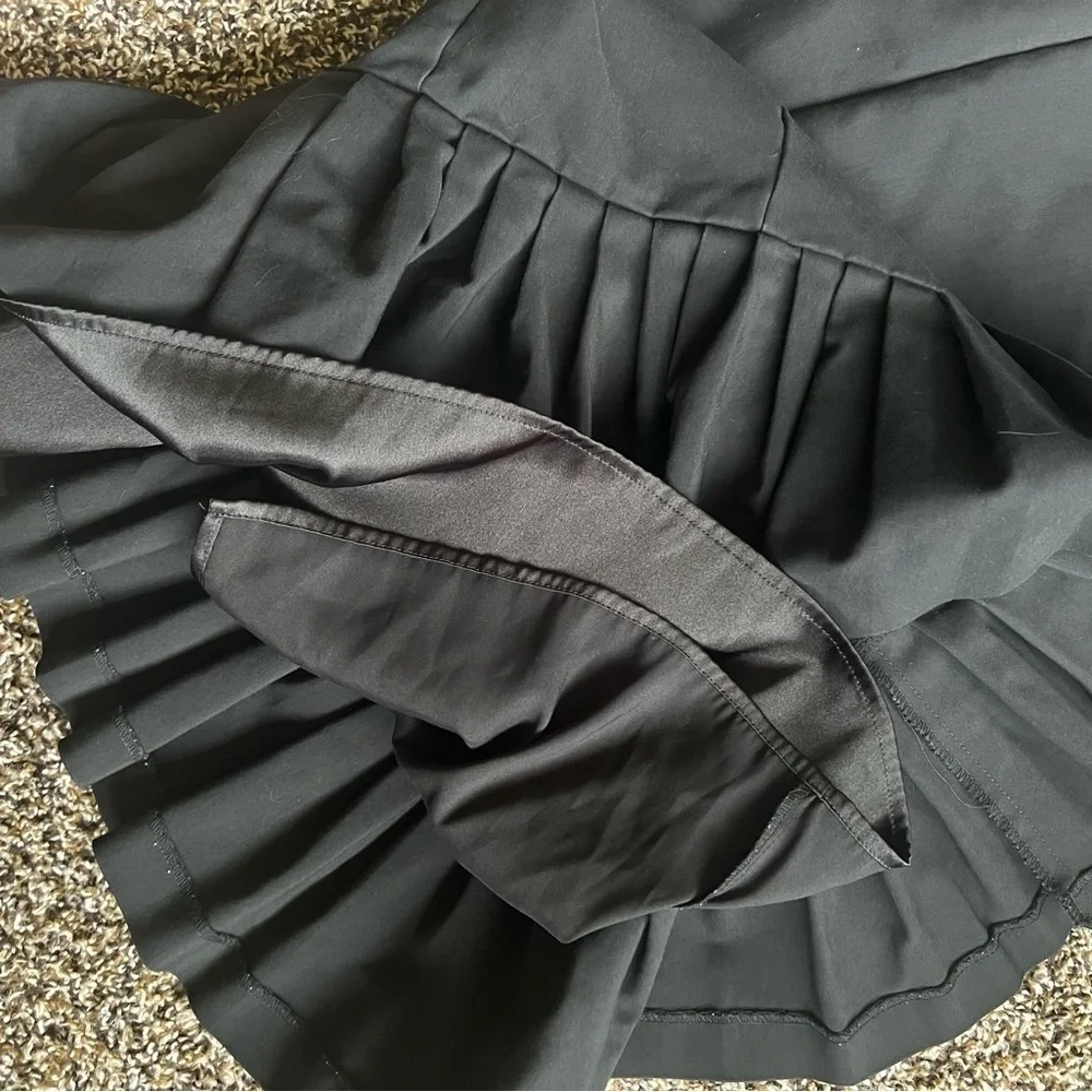 Express Elegant Black Midi Dress with Ruffle Detail - Picture 8 of 8